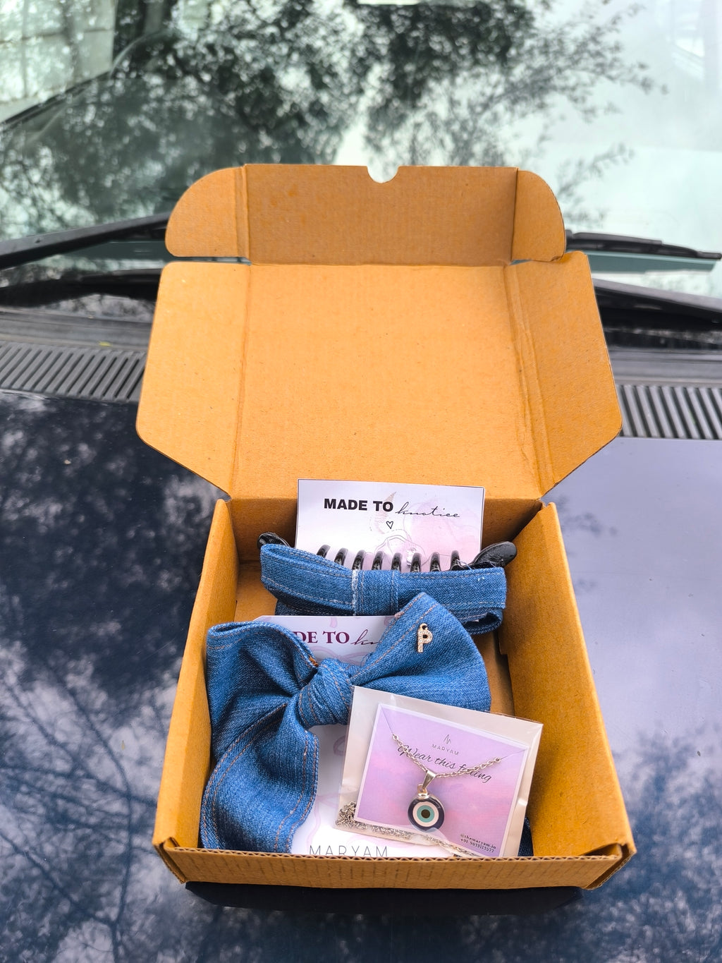 Special Pinteresty Hair Clutch - Pinterest Aesthetic Clip