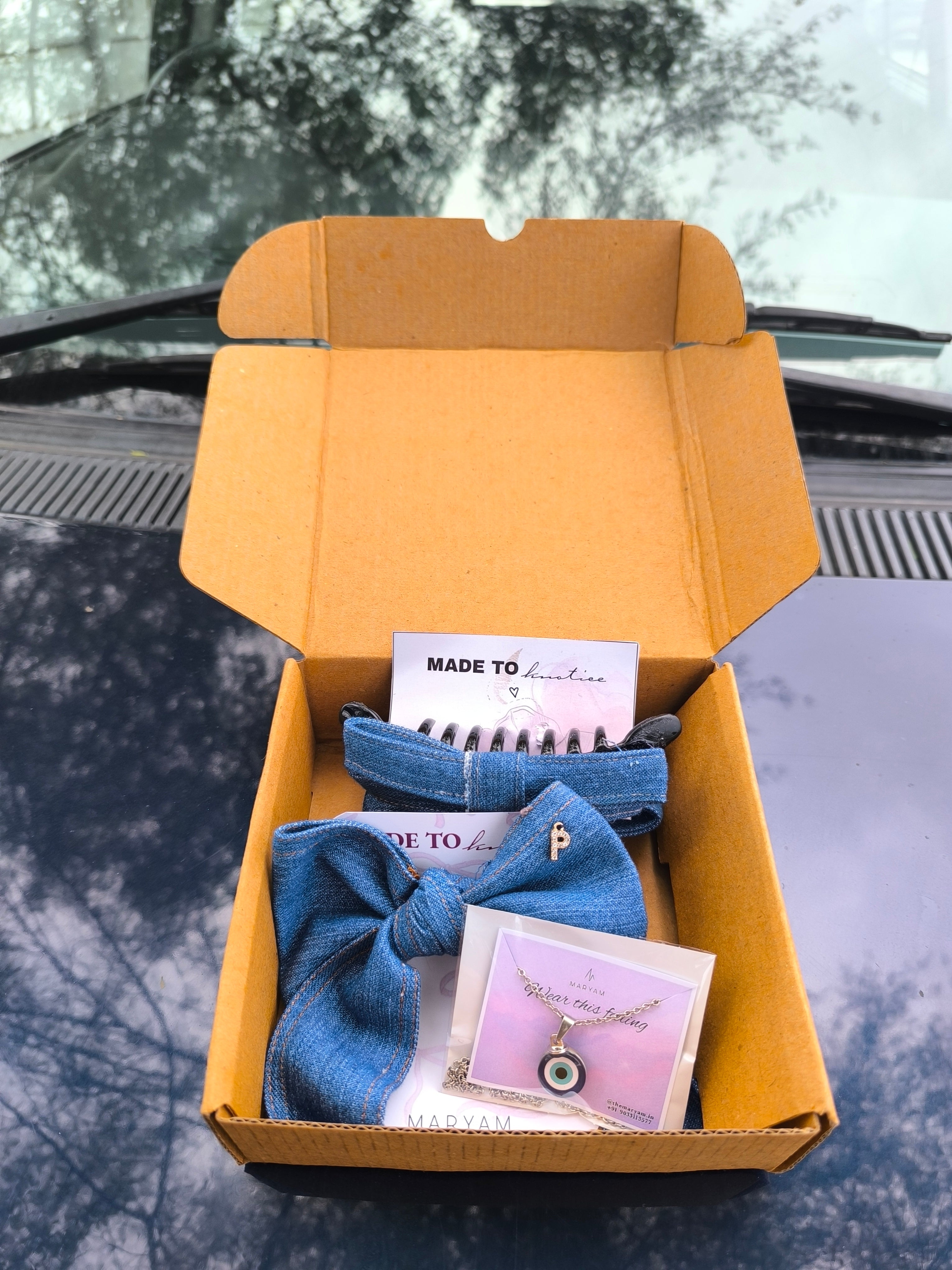 Special Pinteresty Hair Clutch - Pinterest Aesthetic Clip