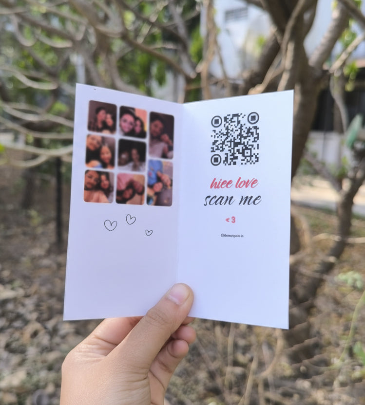 Folds - Personal QR Code Designer Card